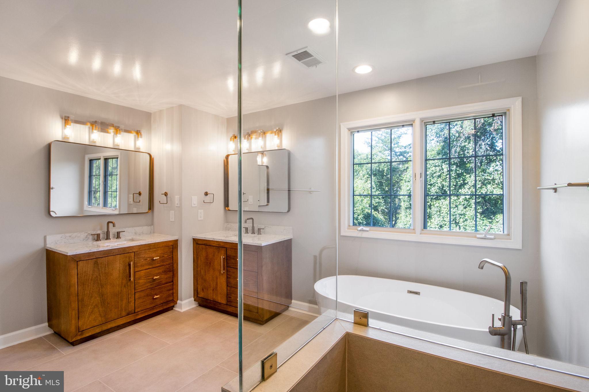 WILLOWS OF POTOMAC - Residential