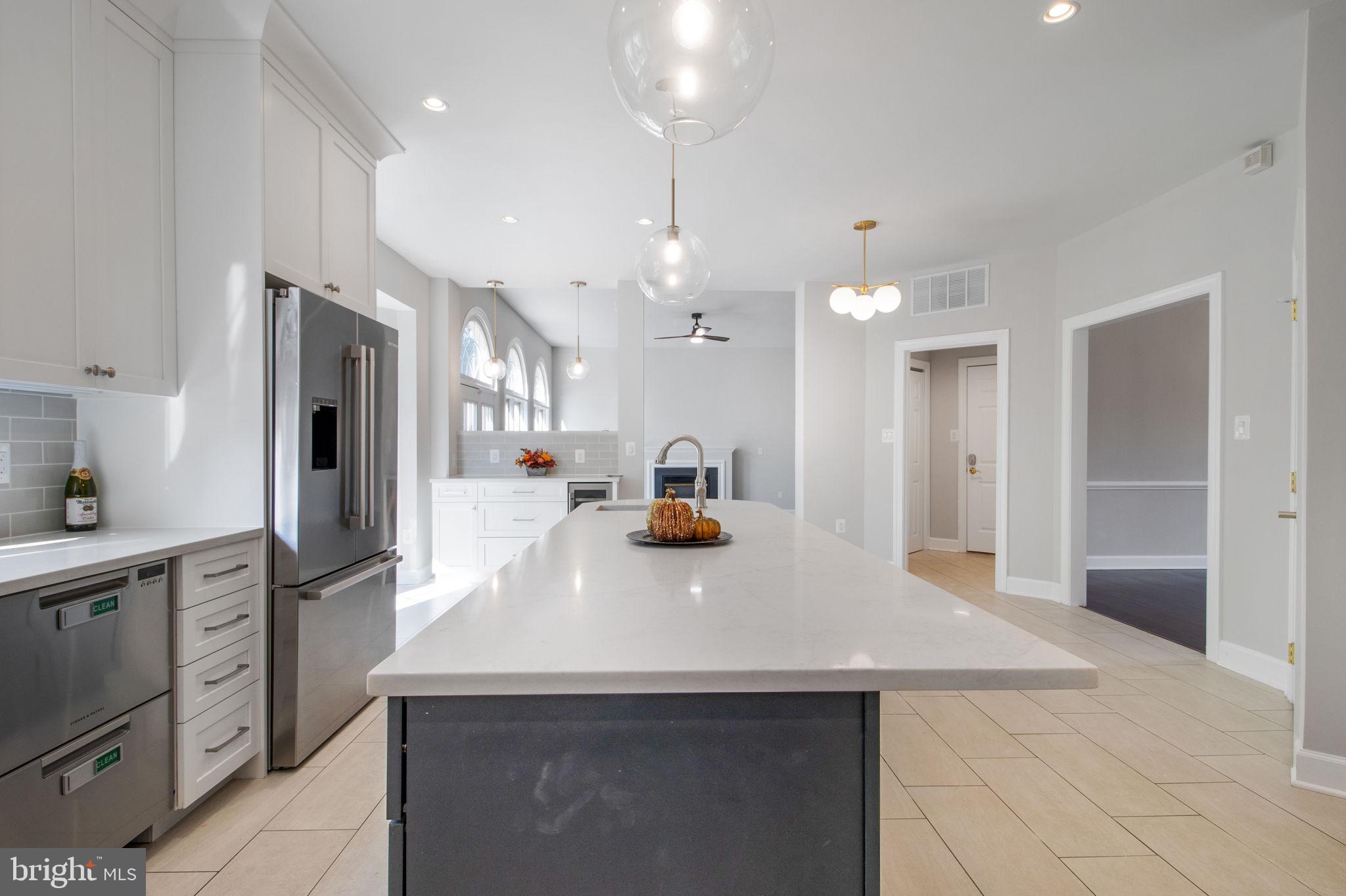 WILLOWS OF POTOMAC - Residential