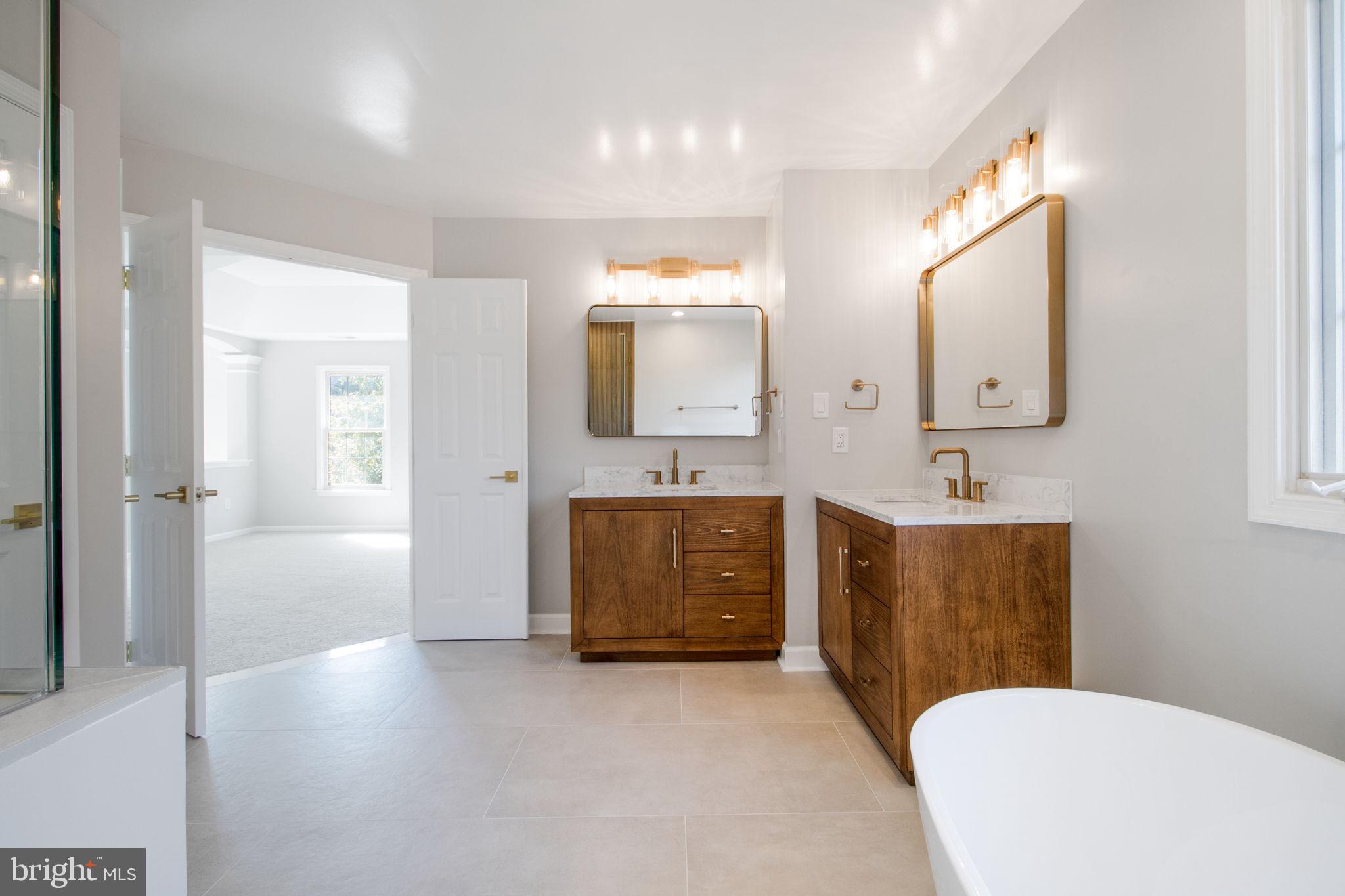 WILLOWS OF POTOMAC - Residential