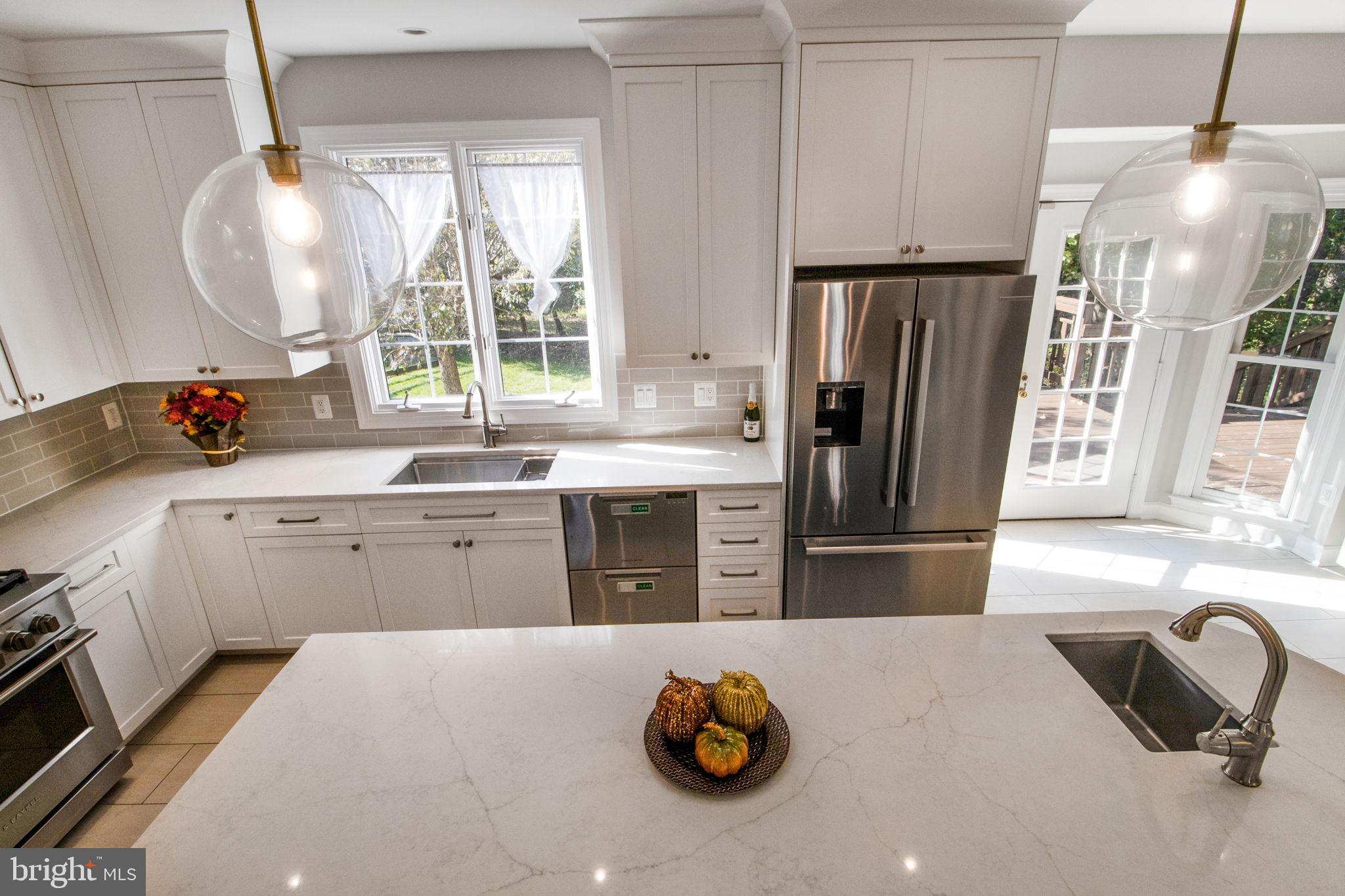 WILLOWS OF POTOMAC - Residential