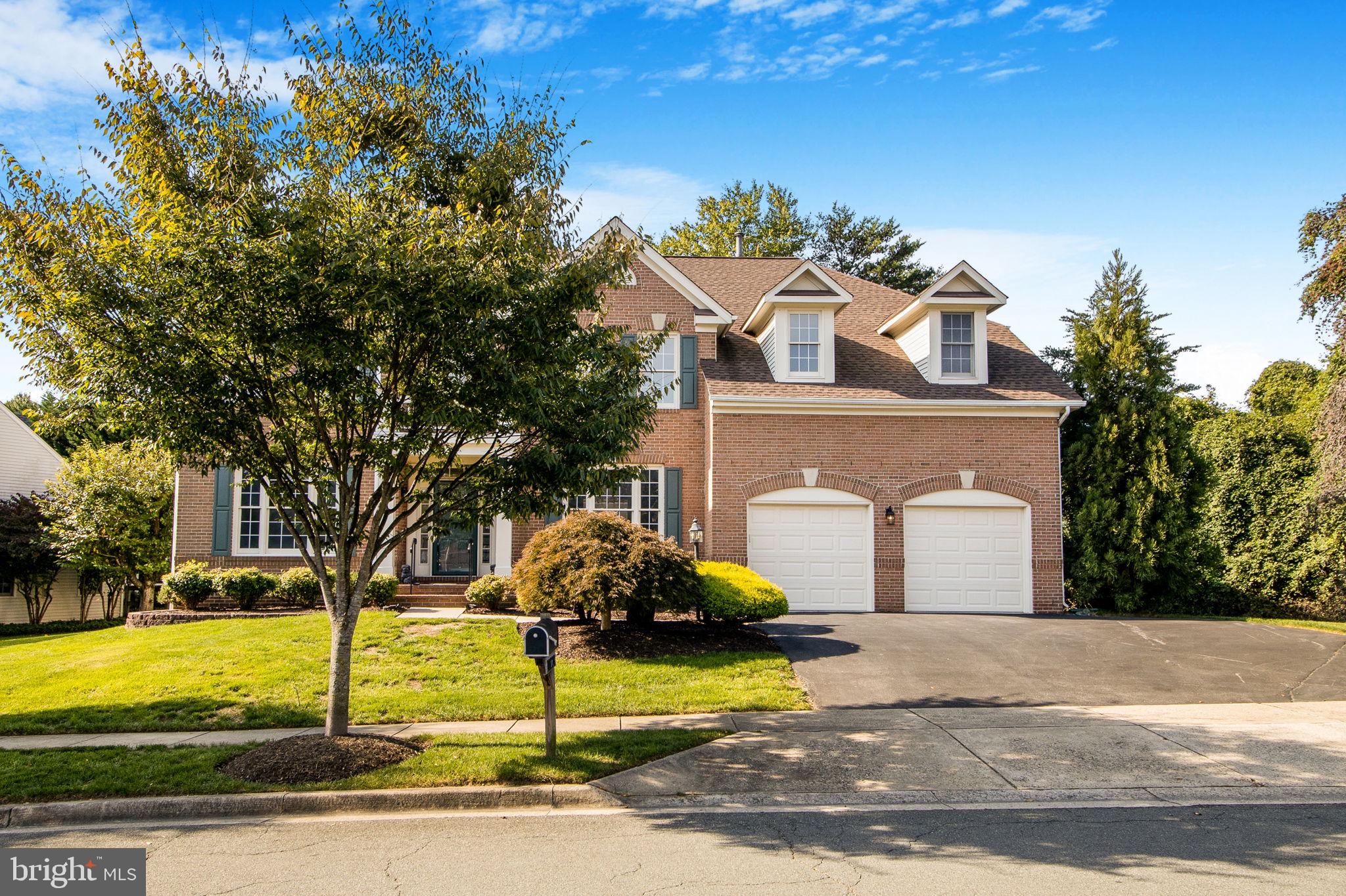 WILLOWS OF POTOMAC - Residential