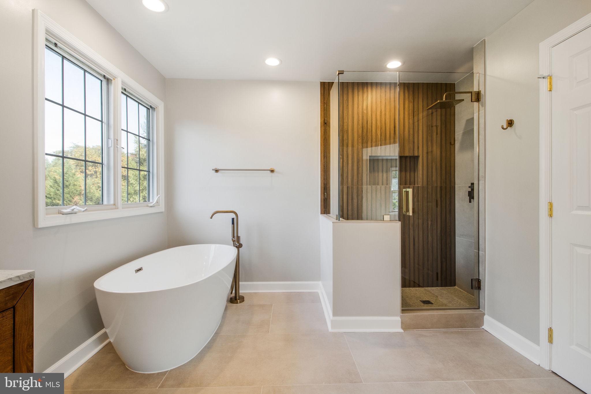 WILLOWS OF POTOMAC - Residential