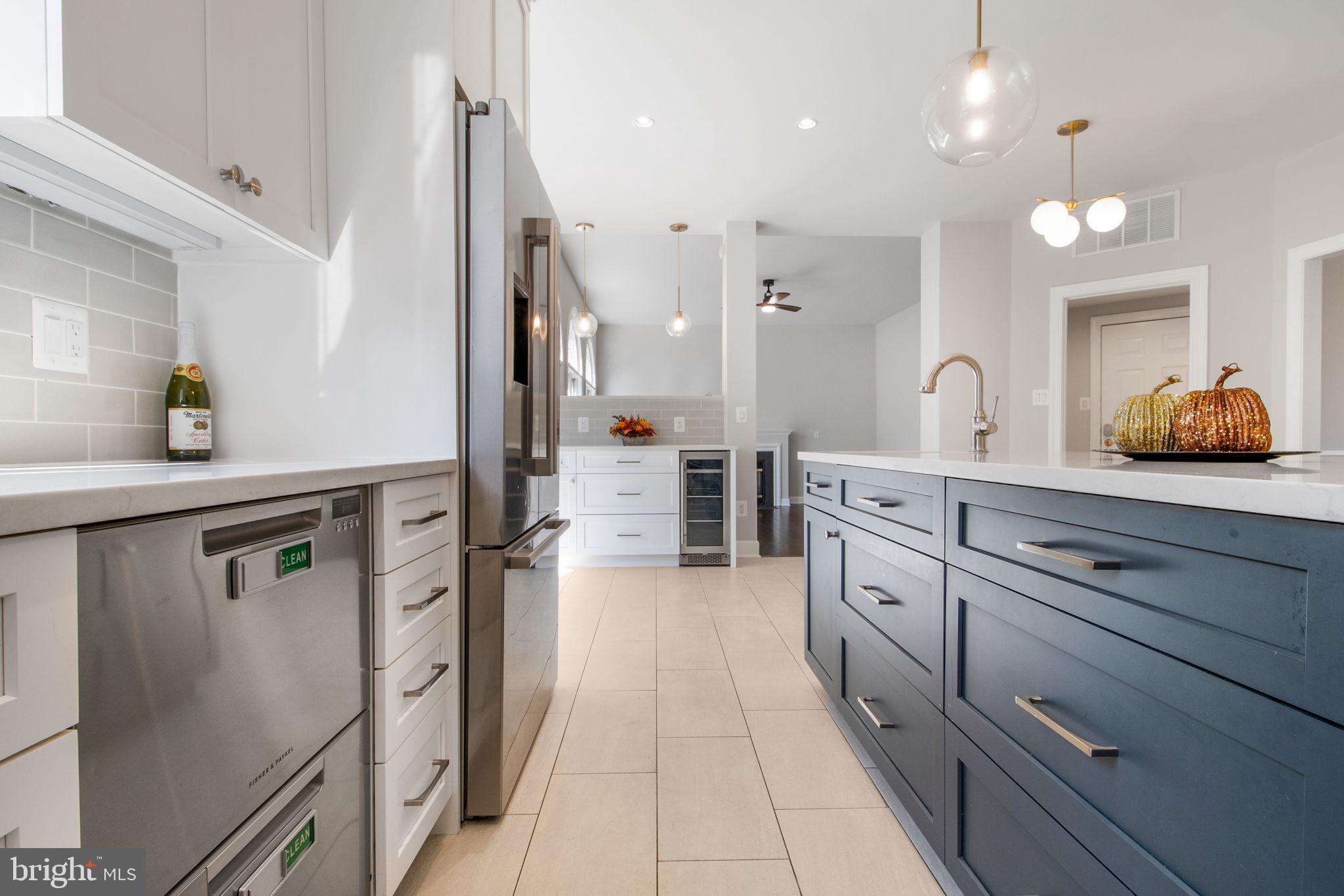 WILLOWS OF POTOMAC - Residential