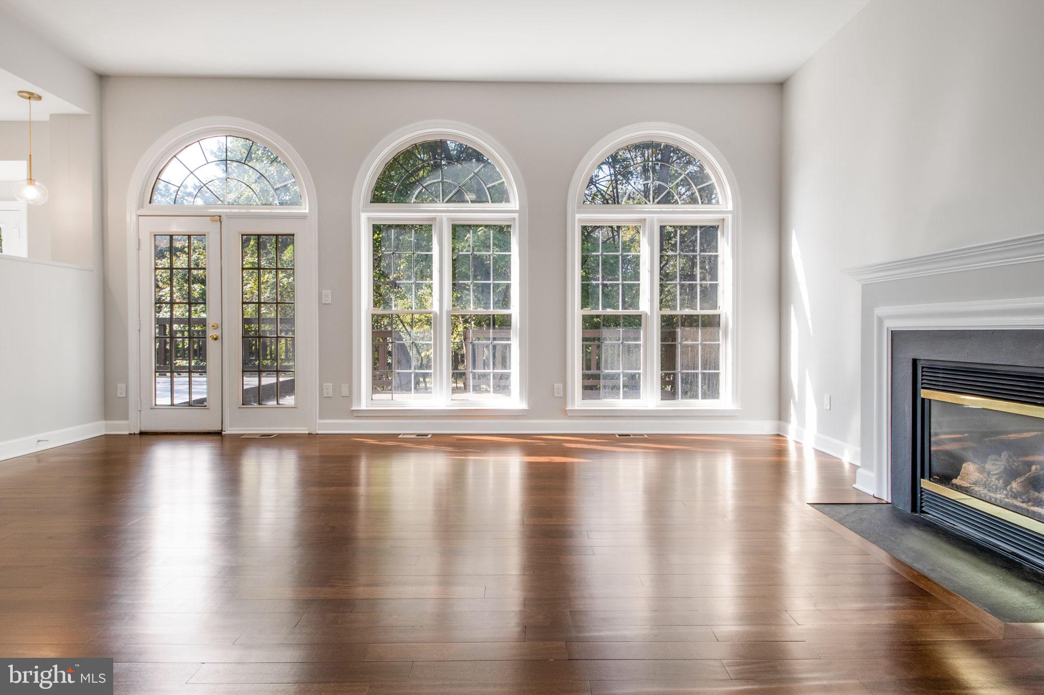 WILLOWS OF POTOMAC - Residential