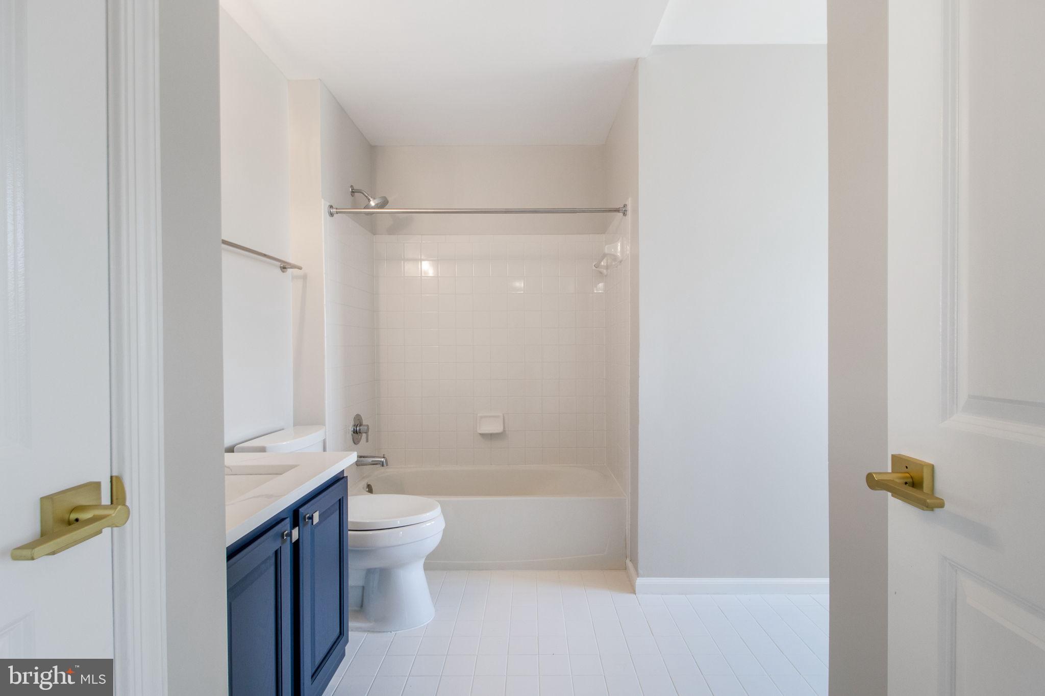 WILLOWS OF POTOMAC - Residential