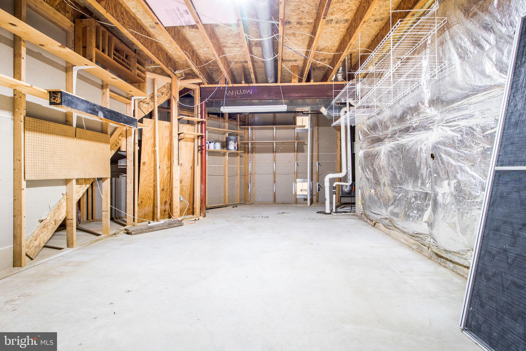 WILLOWS OF POTOMAC - Residential