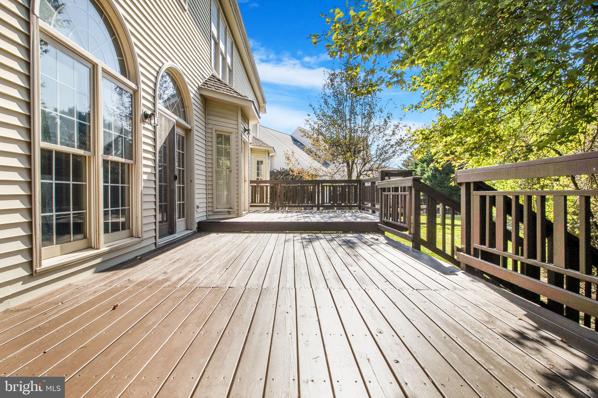 WILLOWS OF POTOMAC - Residential