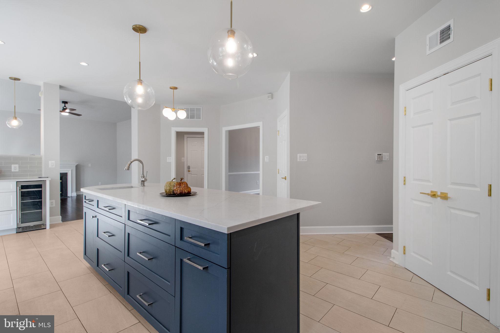 WILLOWS OF POTOMAC - Residential