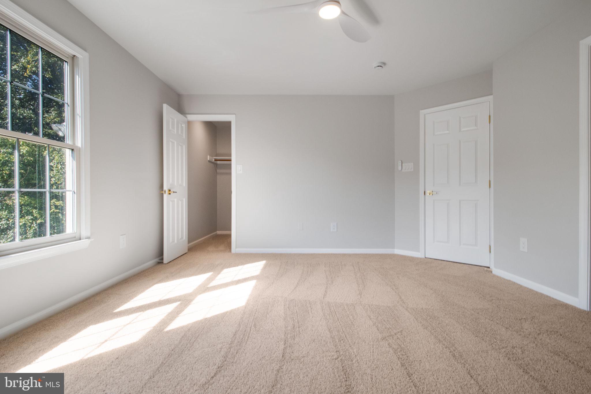 WILLOWS OF POTOMAC - Residential