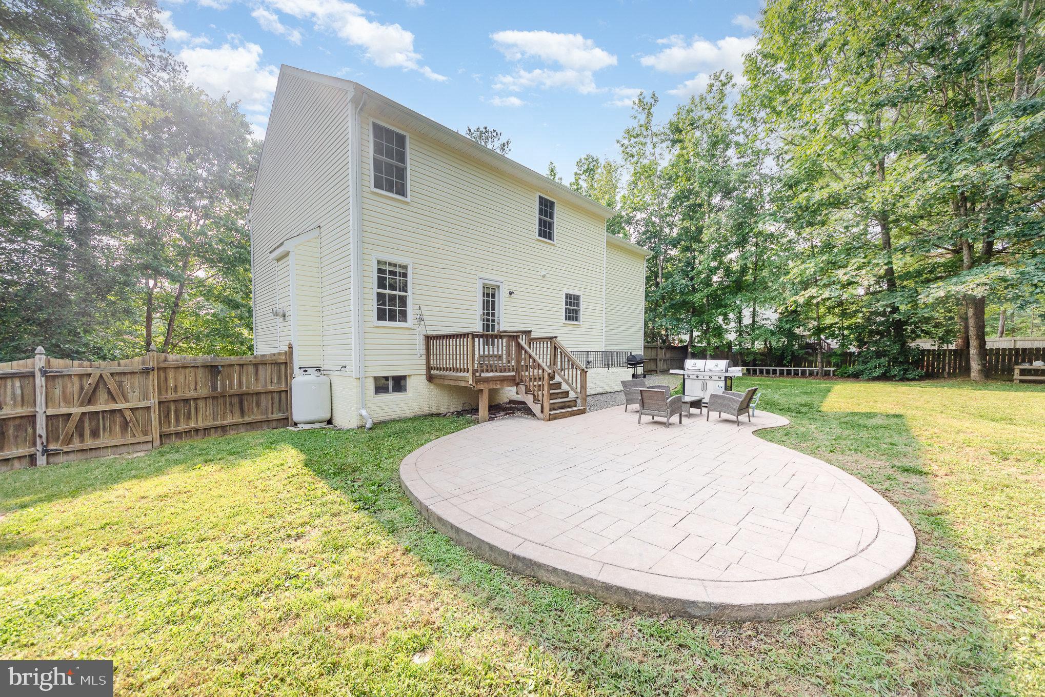 LAKE LAND OR - Residential