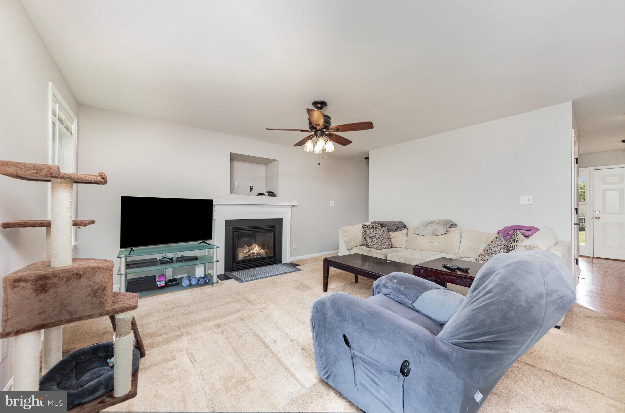 LAKE LAND OR - Residential