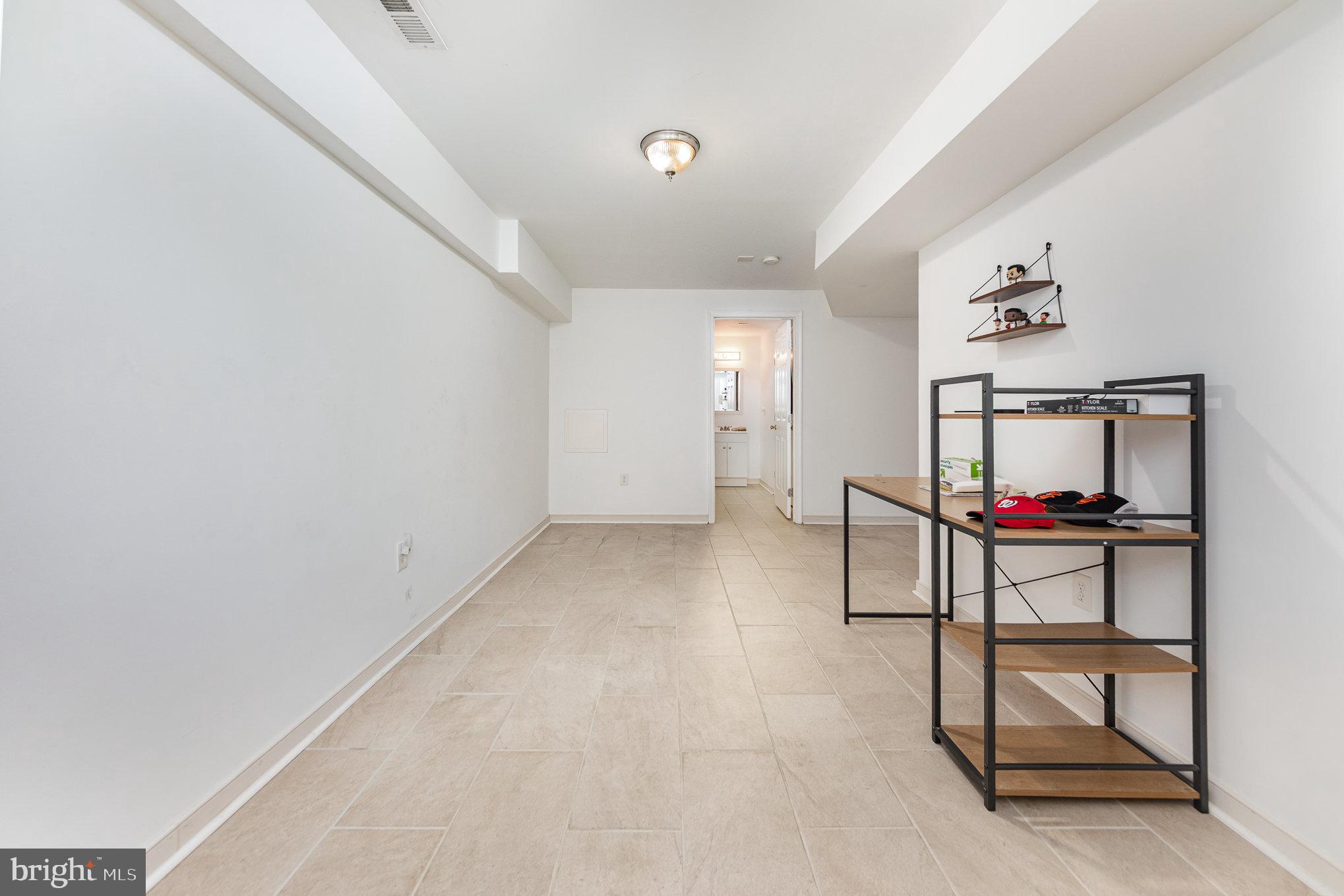 LAKE LAND OR - Residential