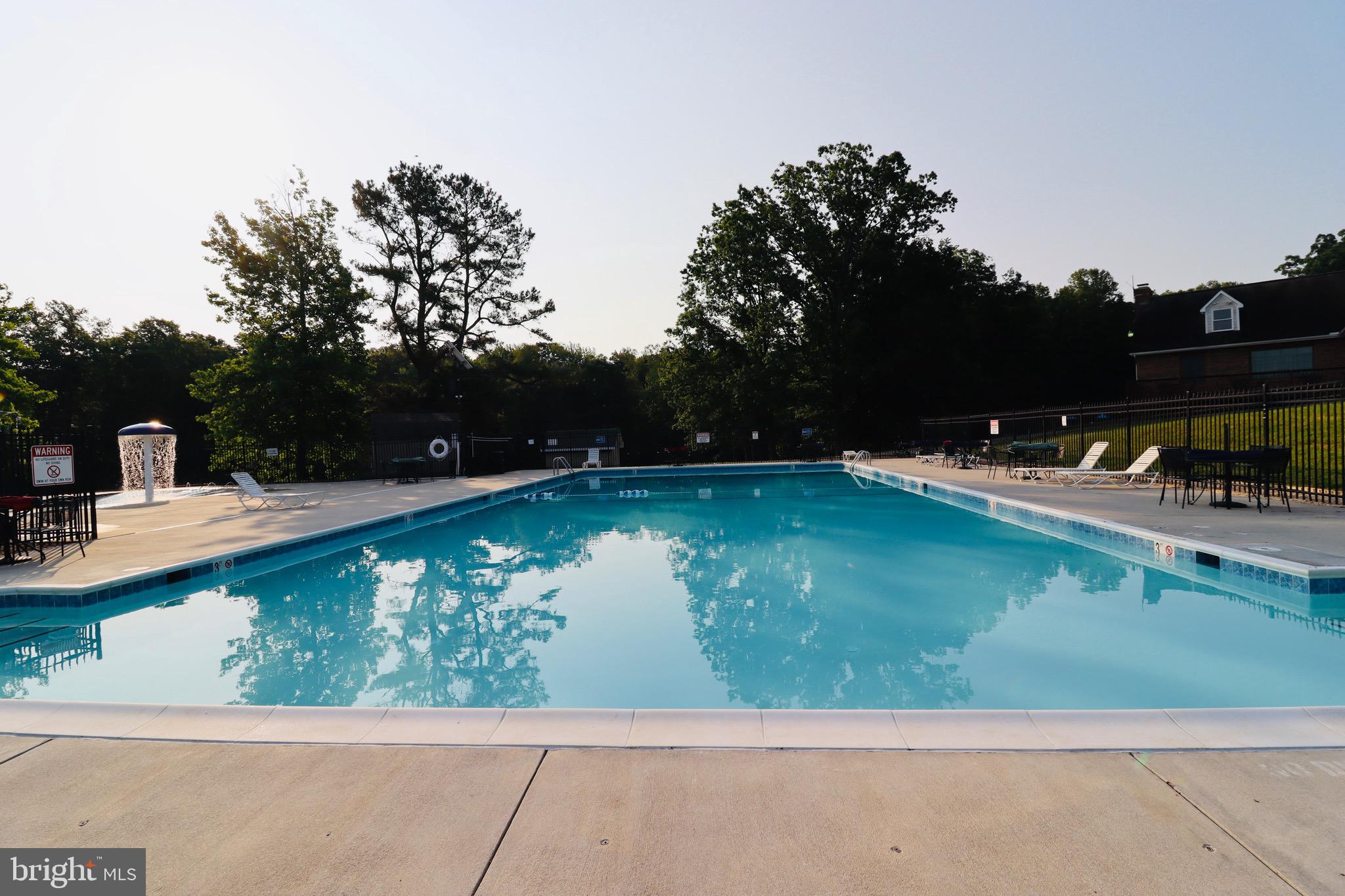 LAKE LAND OR - Residential