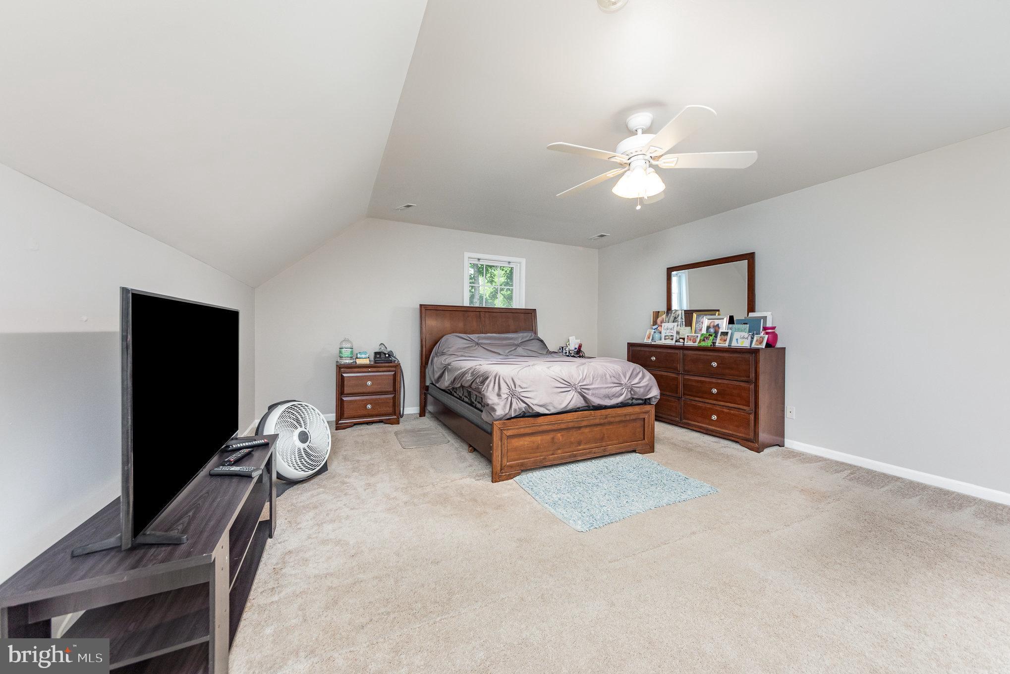 LAKE LAND OR - Residential