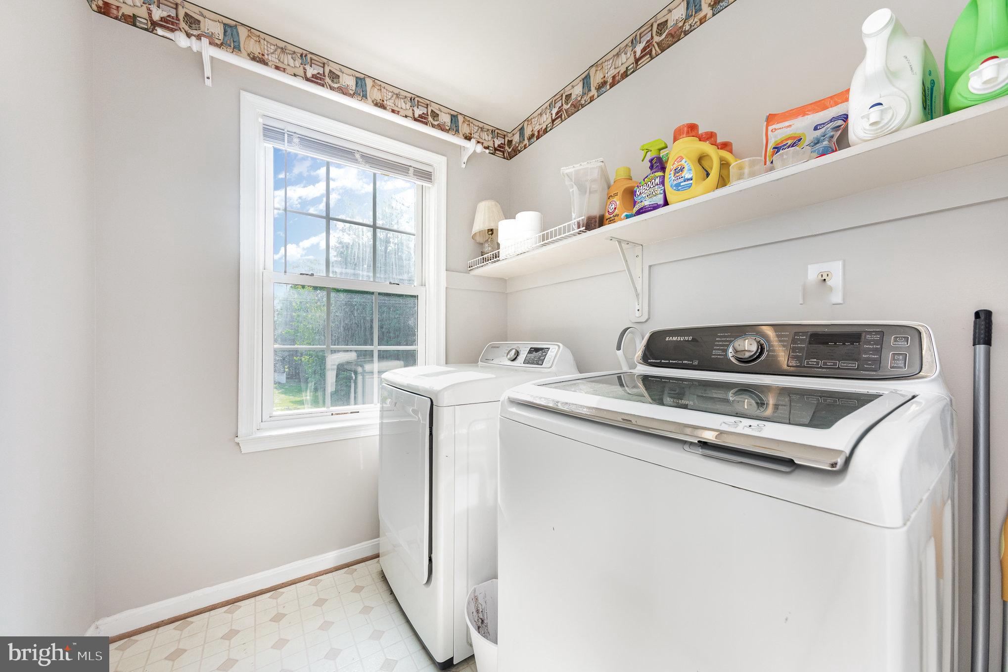 LAKE LAND OR - Residential