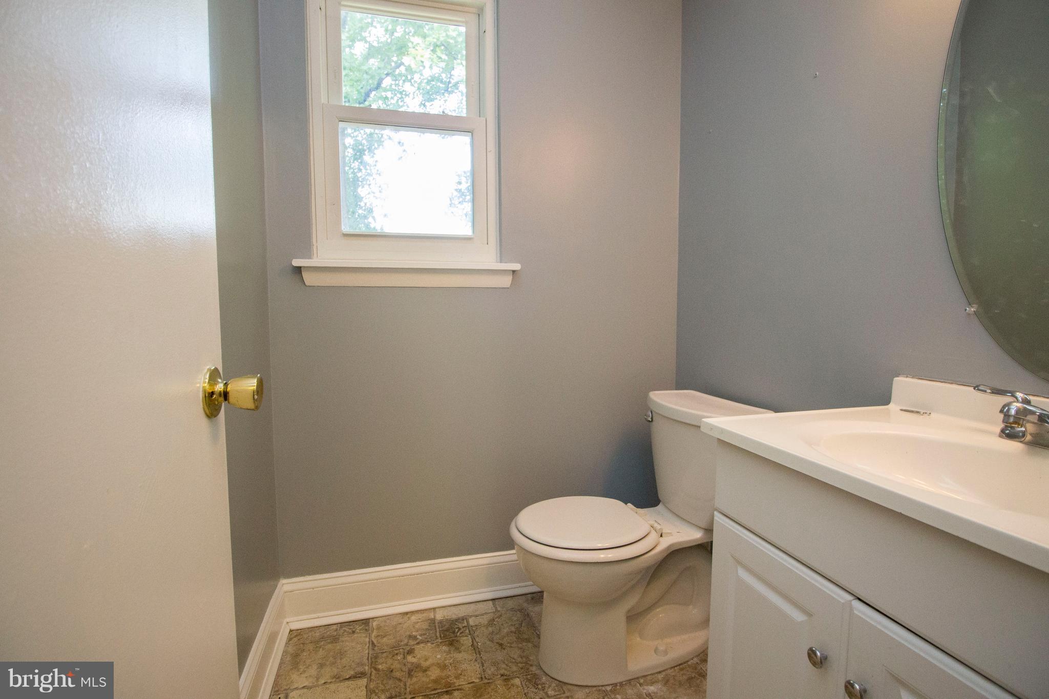 DALE CITY - Residential Lease