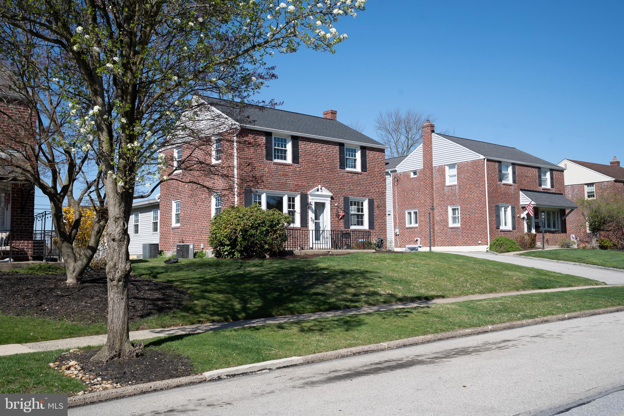 PADDOCK FARMS - Residential