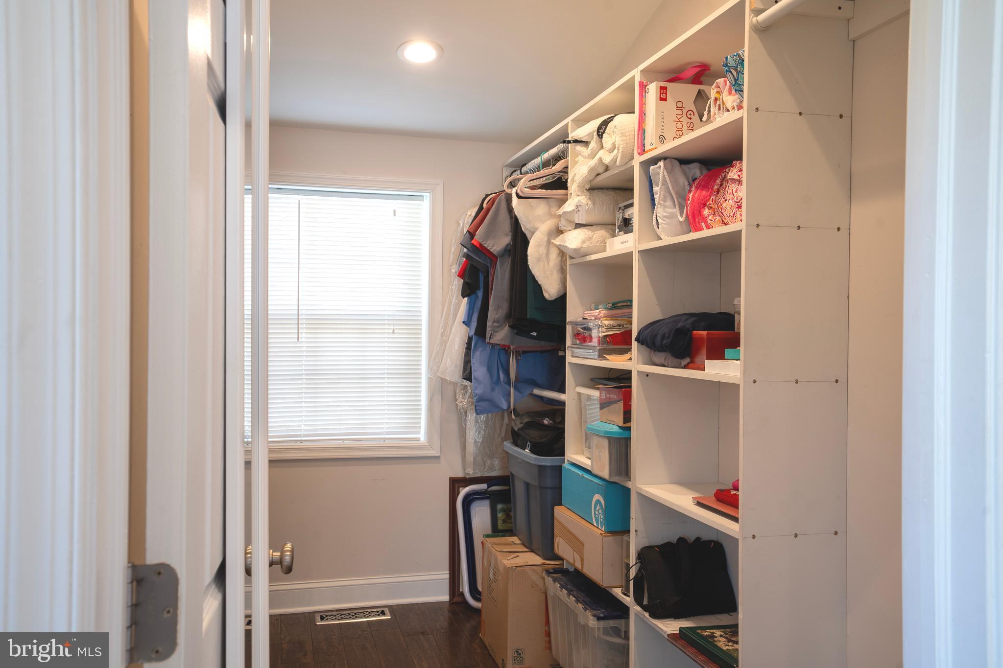 PADDOCK FARMS - Residential