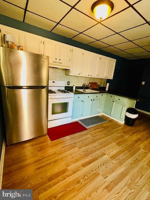 PASSYUNK SQUARE - Residential Lease