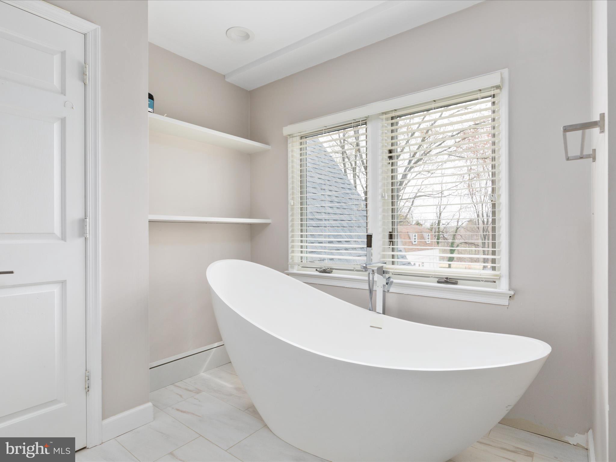 LAYCOCK - Residential