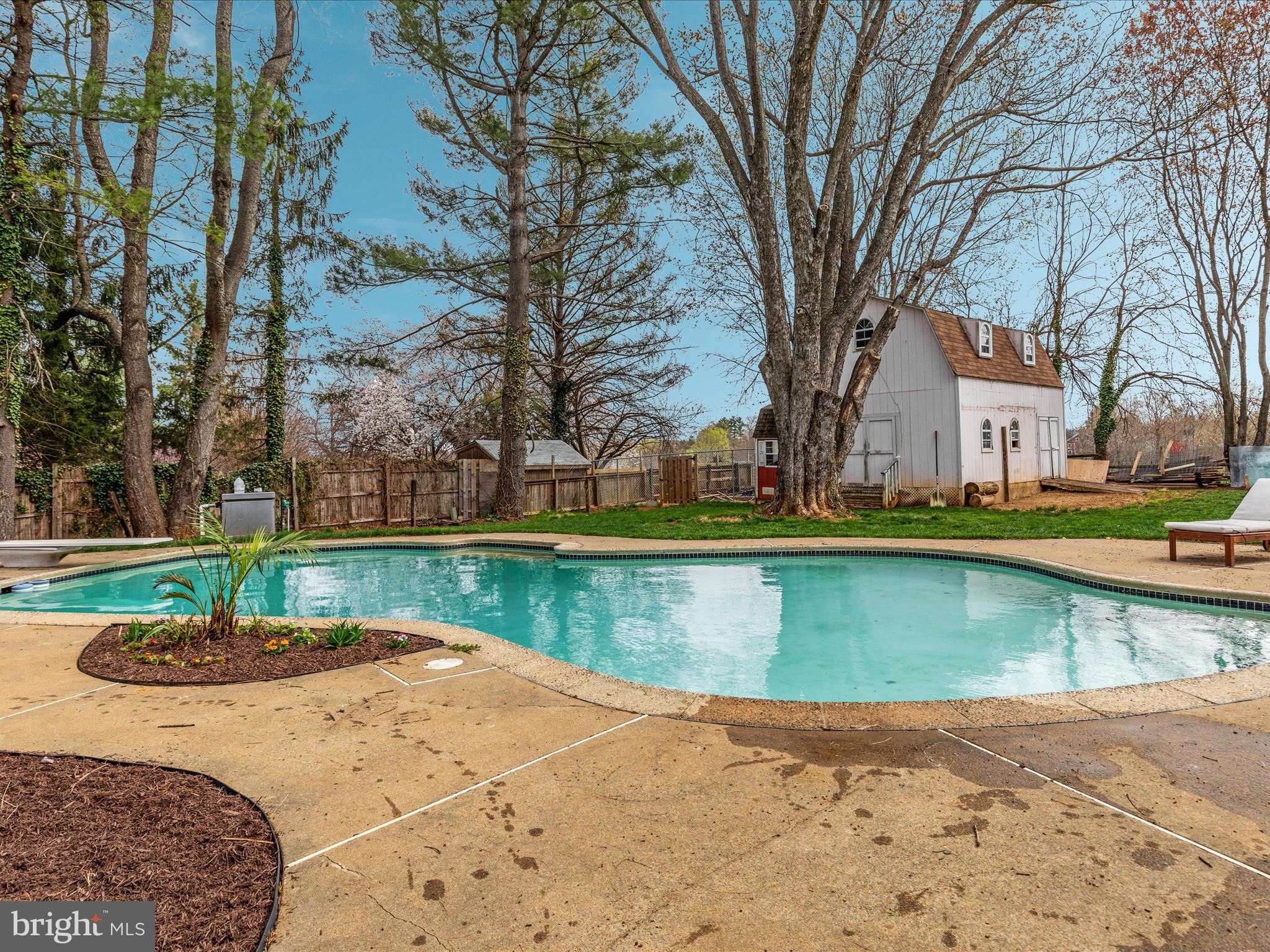 LAYCOCK - Residential