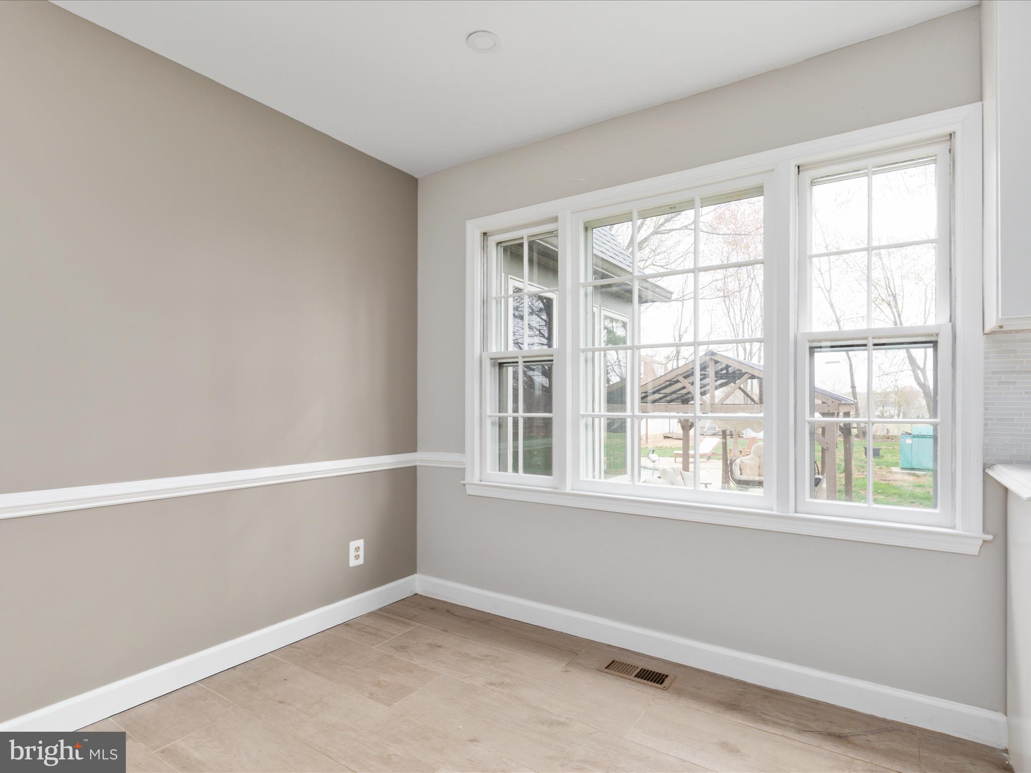 LAYCOCK - Residential