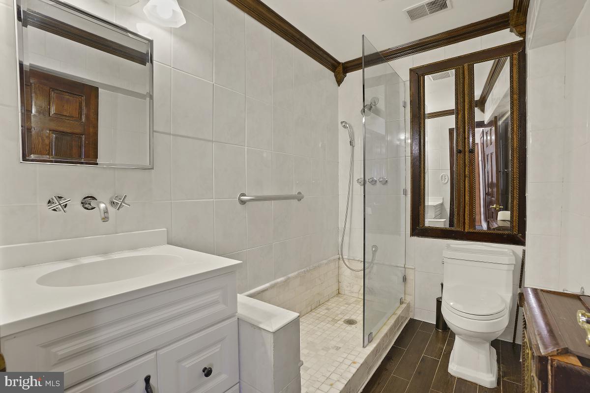 NORWOOD HEIGHTS - Residential