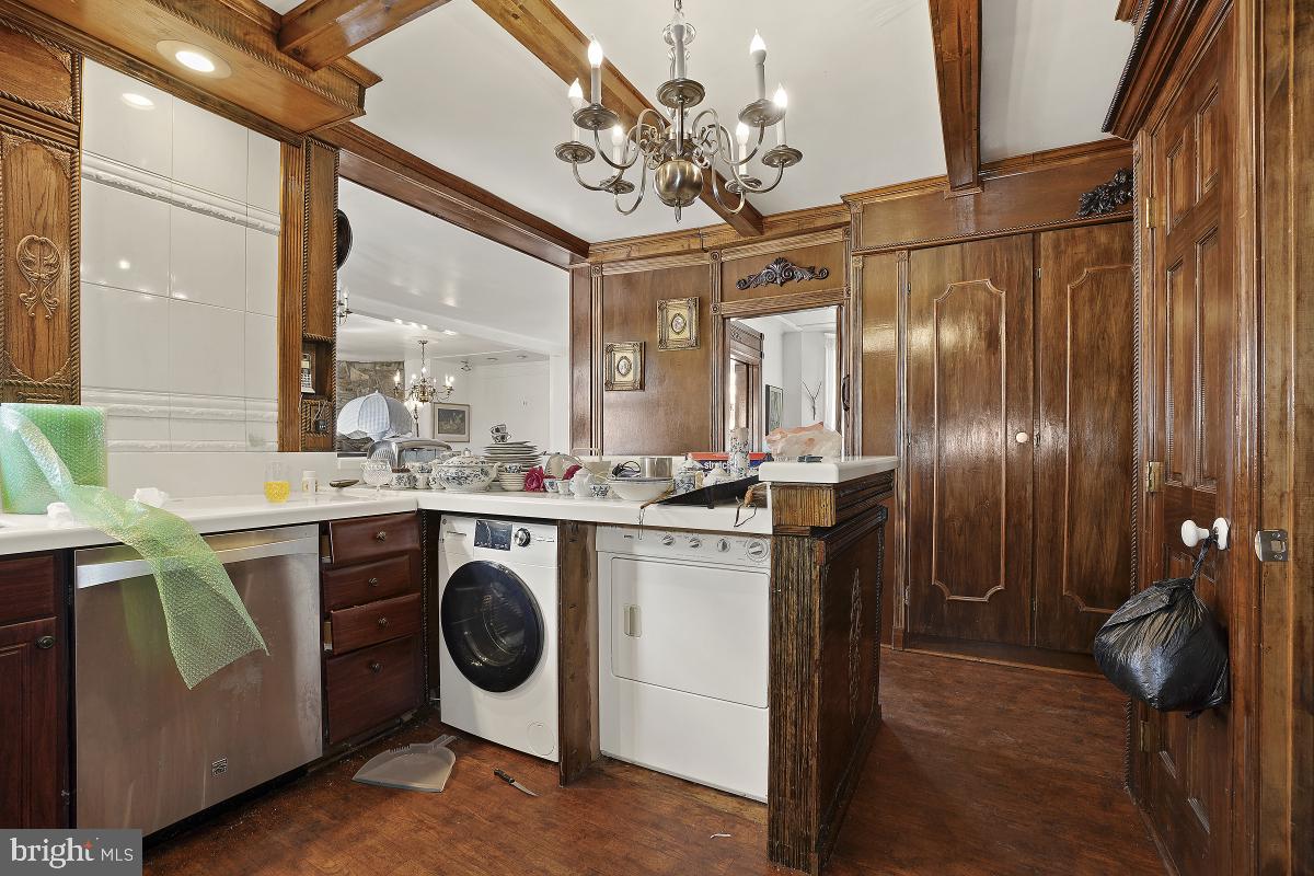 NORWOOD HEIGHTS - Residential