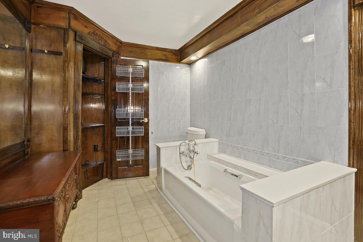 NORWOOD HEIGHTS - Residential