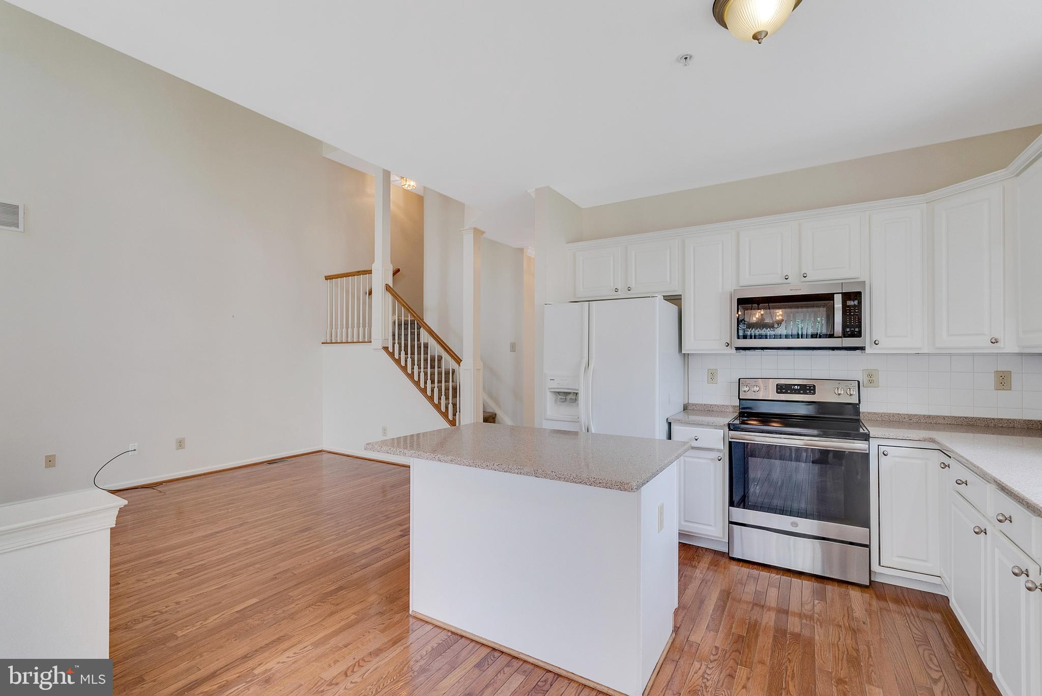 HILL VIEW - Residential