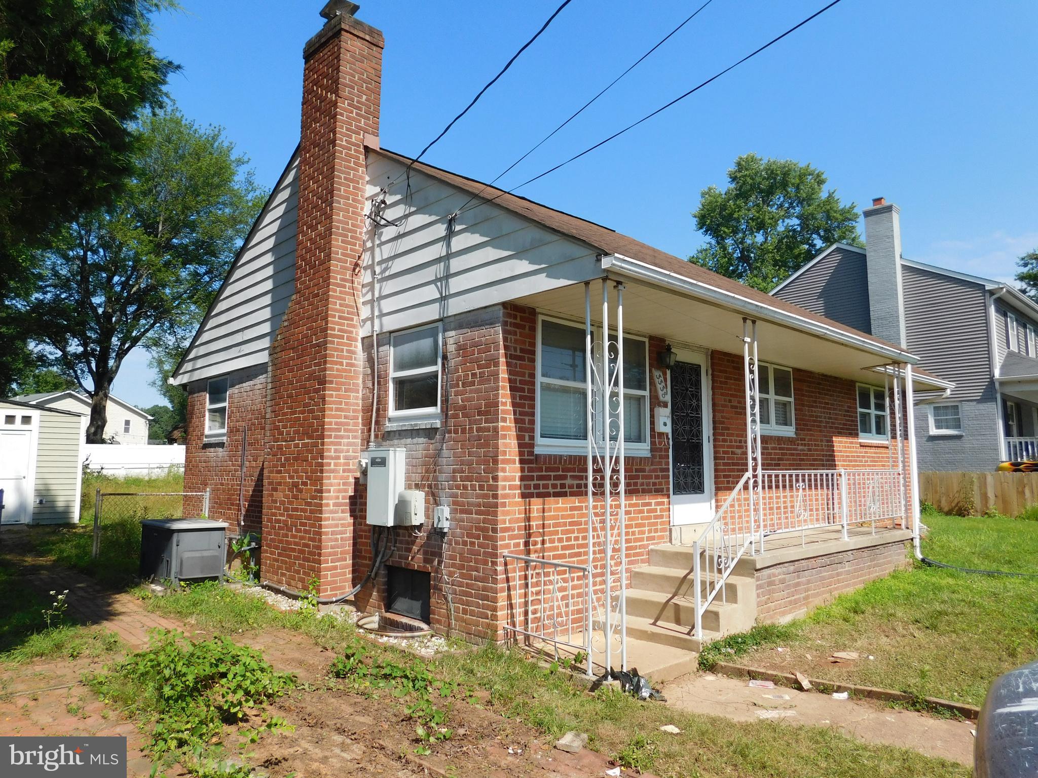 3338 SLADE COURT