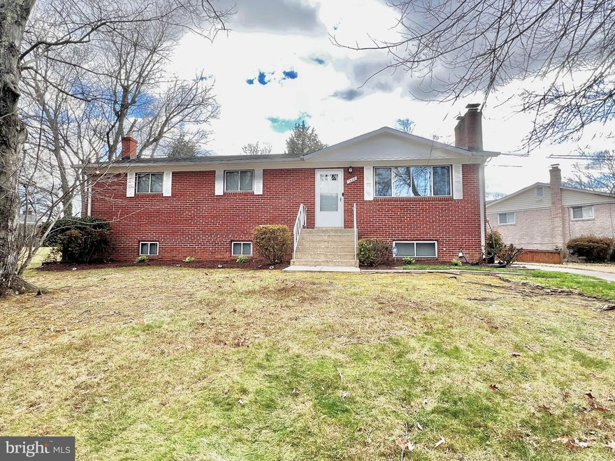 This wonderful all-brick home is ready to welcome its new owners. Featuring four generously sized bedrooms with the potential for a fifth, this home offers flexibility to meet a variety of needs.

The inviting entryway leads you into a beautiful gathering space to the right, while the private bedroom area is tucked away to the left. Straight ahead, you’ll find a gorgeous, spacious kitchen filled with natural light from a bright window overlooking the backyard. The kitchen offers ample counter and cabinet space, perfect for cooking, entertaining, and everyday living.

This home truly accommodates a wide range of lifestyles—ideal for individuals, families, or seniors alike. The expansive basement provides endless possibilities, whether you envision a rental space, home business, recreation area, or additional living quarters.

Situated on a prestigious corner lot, the home is surrounded by mature trees, offering both scenic views and a sense of privacy. This is the one you’ve been looking for—yes, you!