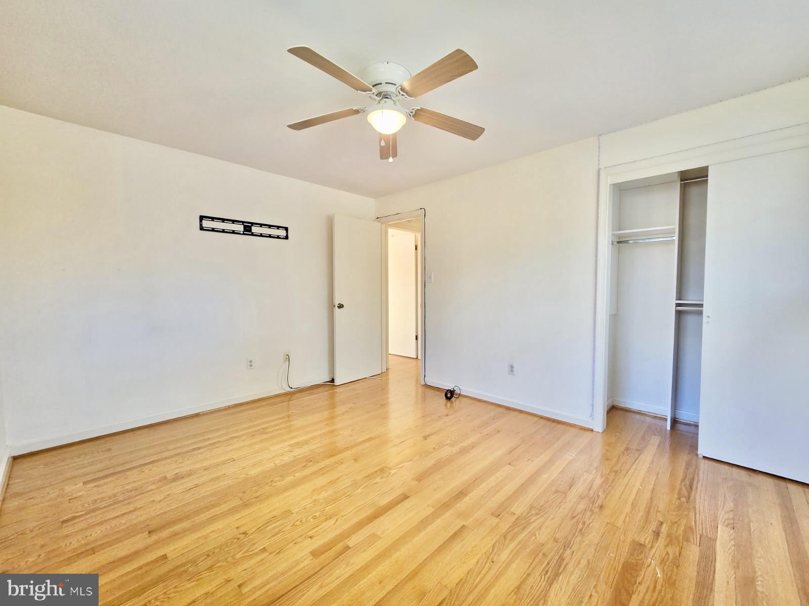 SUMMIT HALL - Residential