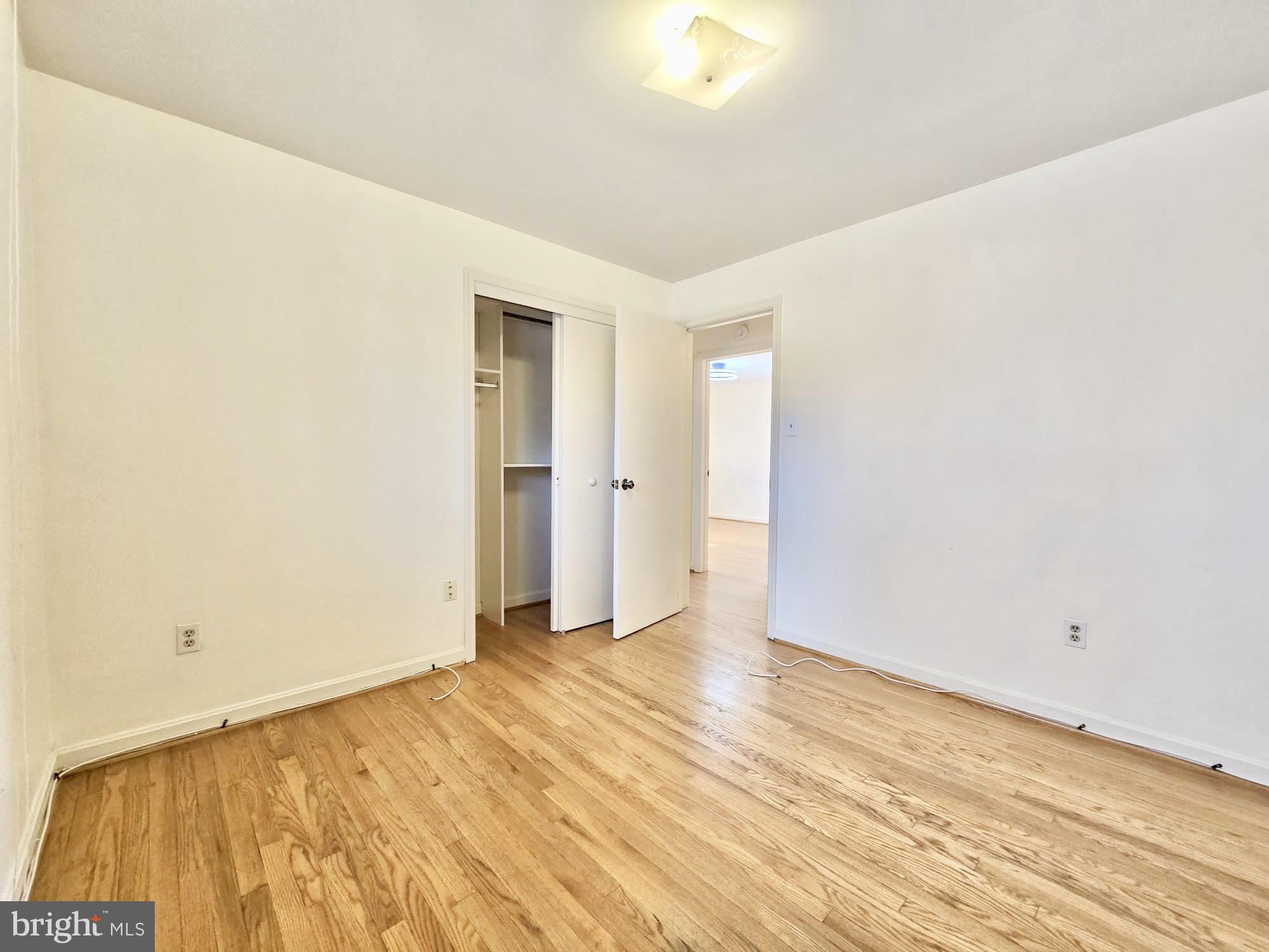 SUMMIT HALL - Residential