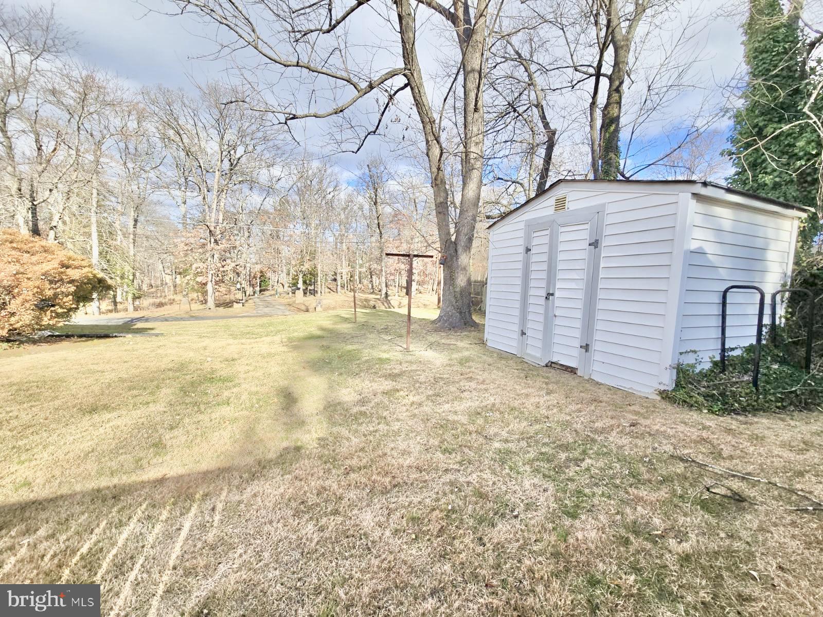 SUMMIT HALL - Residential