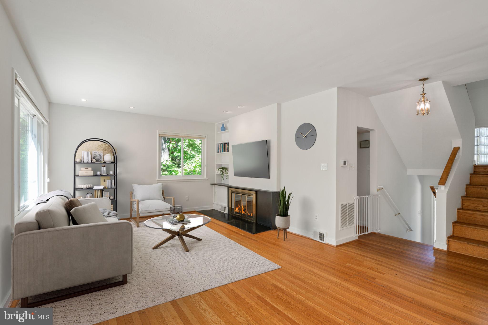 LORCOM GROVE - Residential