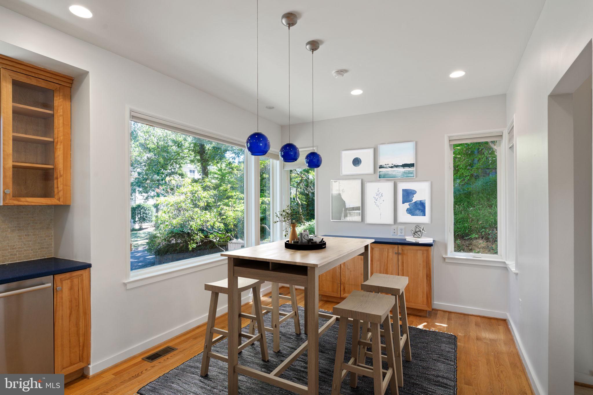 LORCOM GROVE - Residential