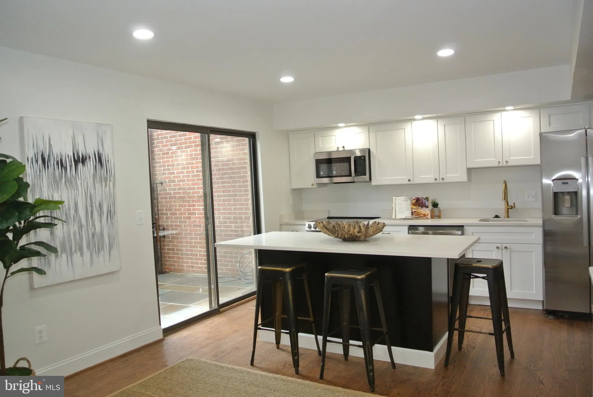 Lutherville Timonium, Maryland 21093, United States, 3 Bedrooms Bedrooms, ,4 BathroomsBathrooms,Residential,Coming Soon,94915