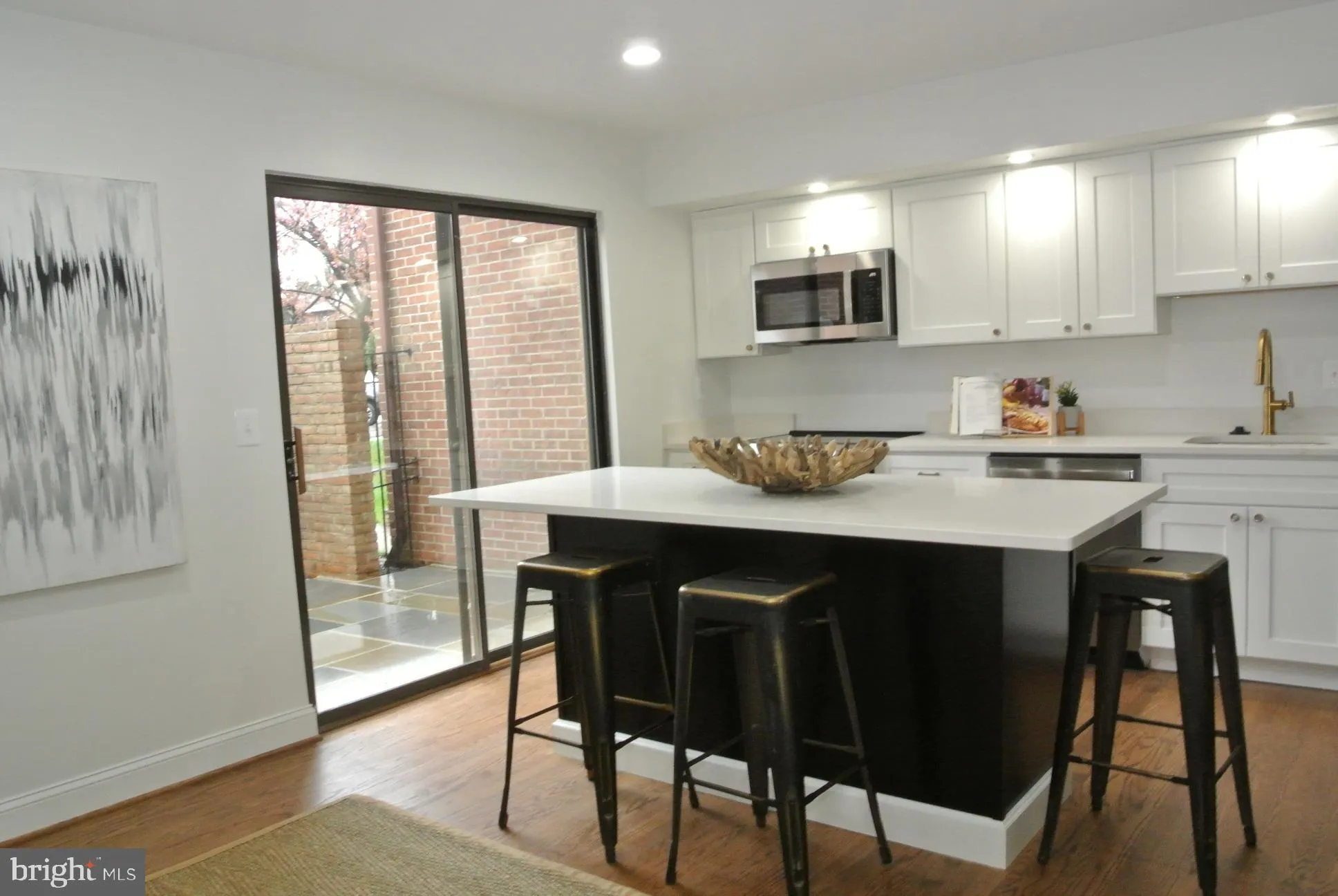 Lutherville Timonium, Maryland 21093, United States, 3 Bedrooms Bedrooms, ,4 BathroomsBathrooms,Residential,Coming Soon,94915