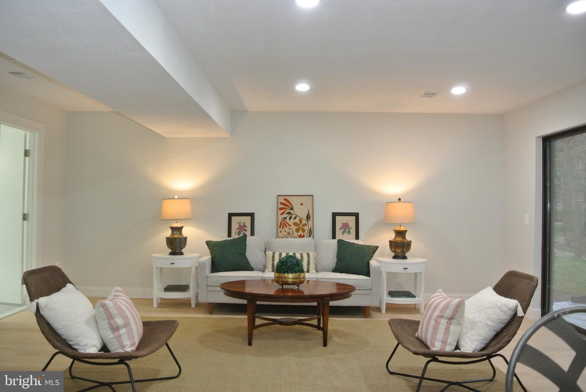 VALLEYWOOD AT FIVE FARMS - Residential Lease