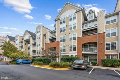 2711 Bellforest Court Unit 109, Vienna, VA 22180 - MLS#: VAFX2270210