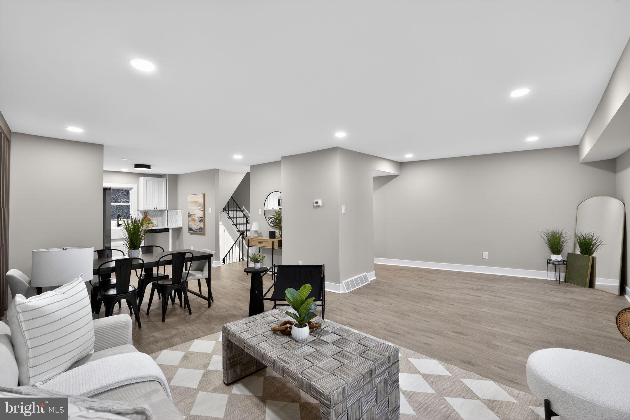 MILL CREEK - Residential