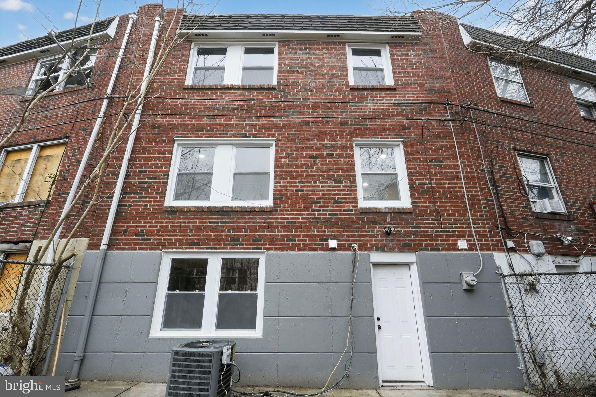 MILL CREEK - Residential