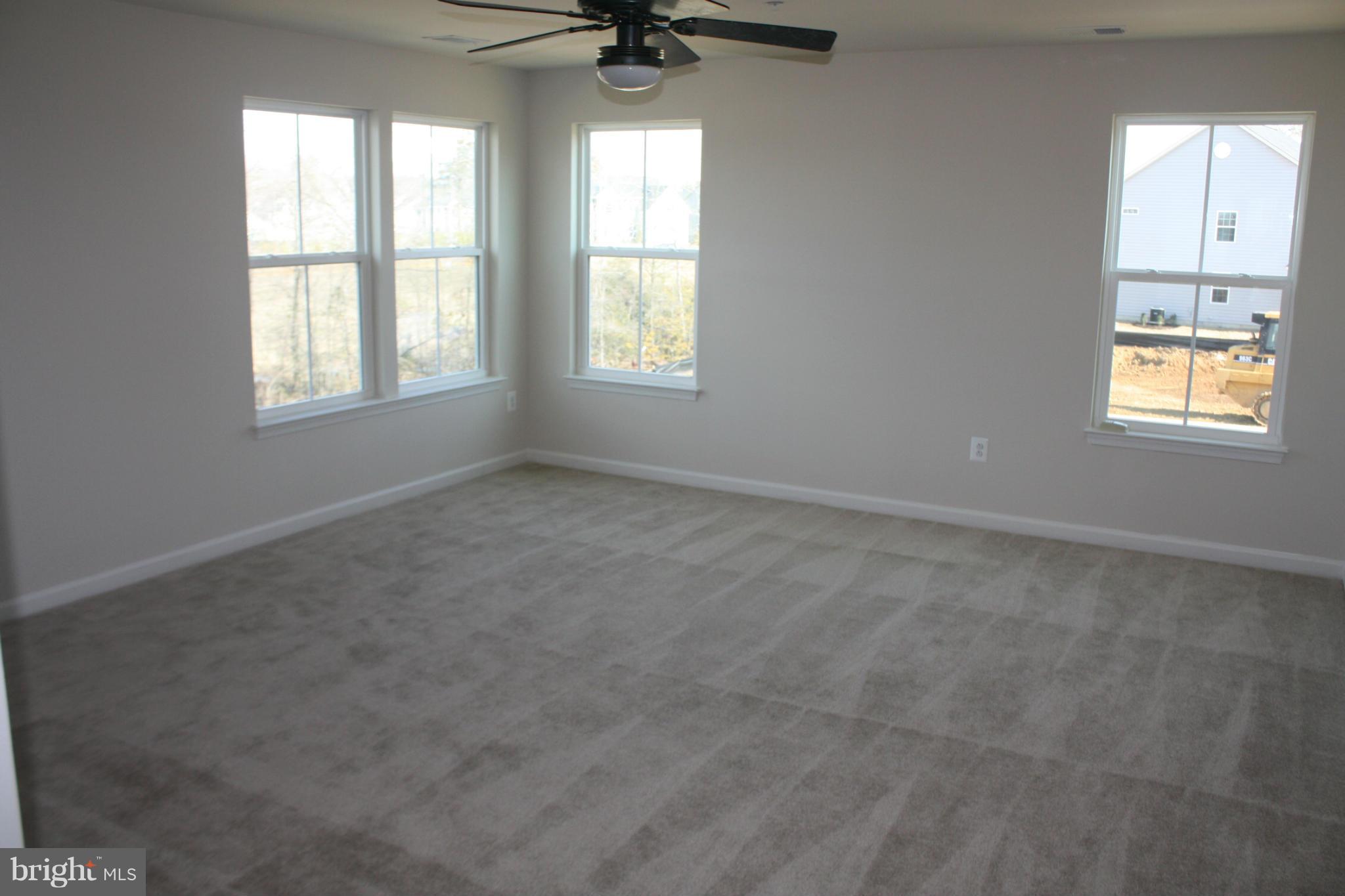 AUTUMN HILLS - Residential Lease