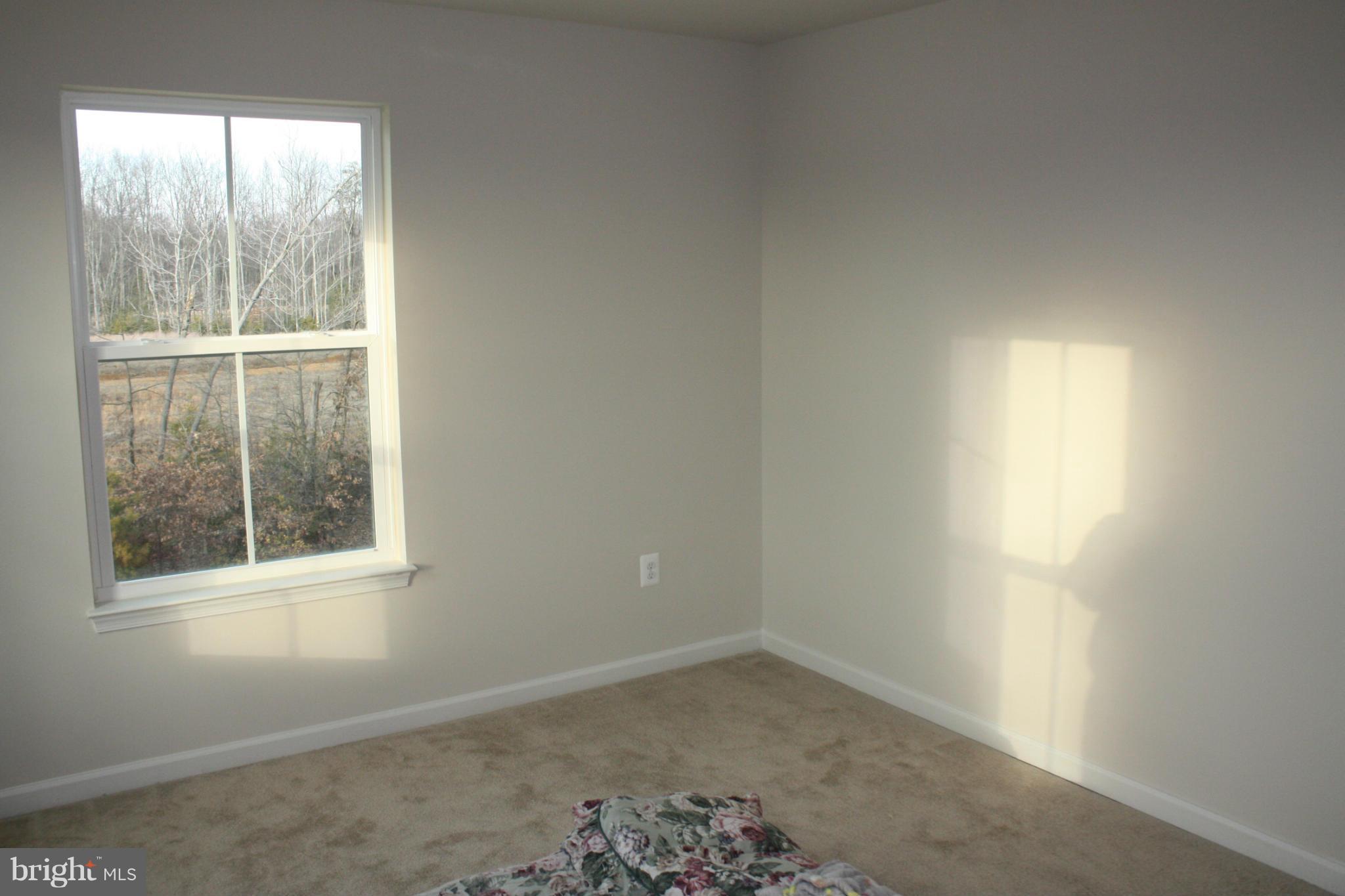 AUTUMN HILLS - Residential Lease