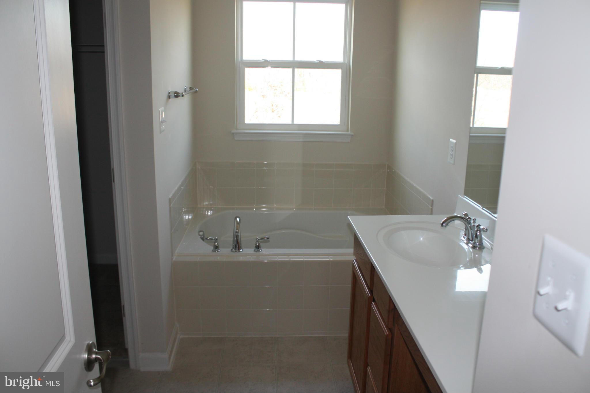 AUTUMN HILLS - Residential Lease