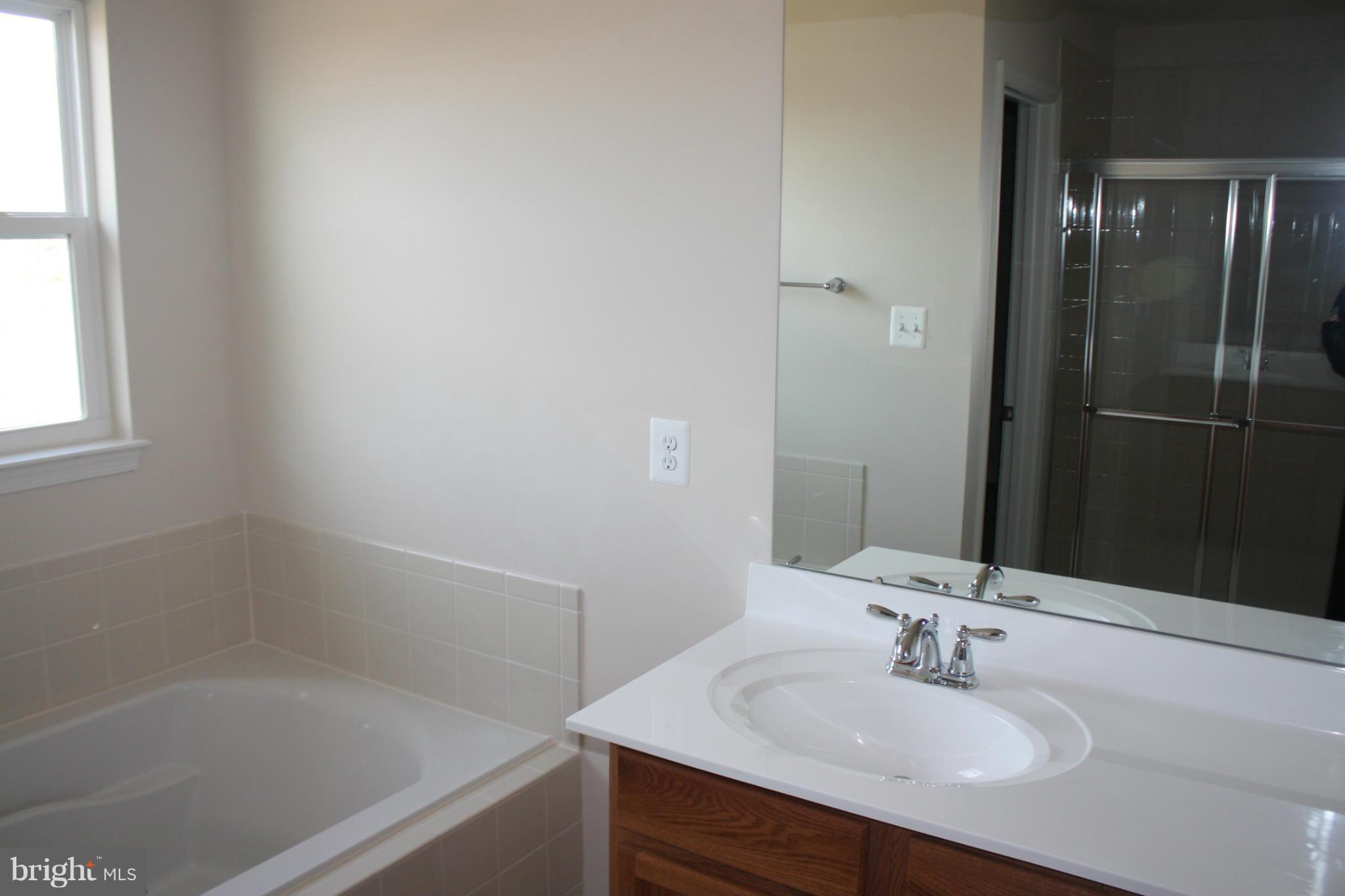 AUTUMN HILLS - Residential Lease