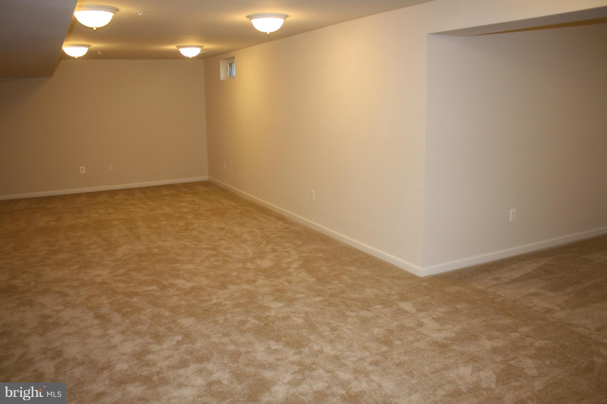 AUTUMN HILLS - Residential Lease