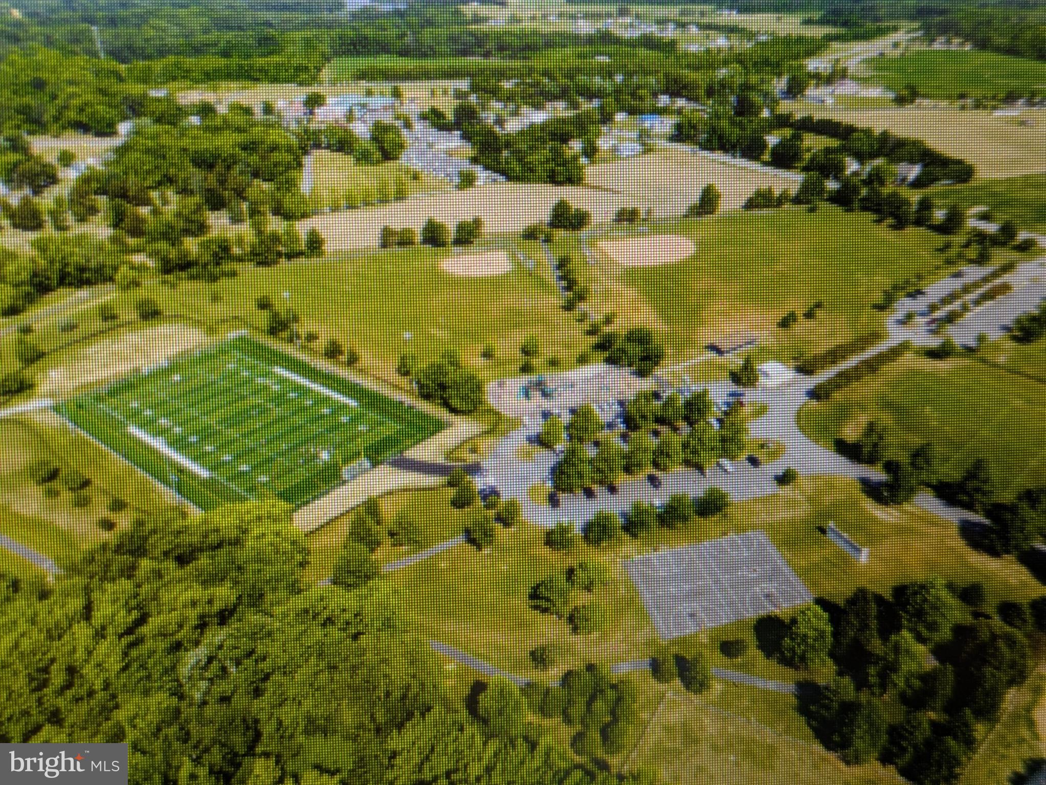 EAGLE MANOR - Land