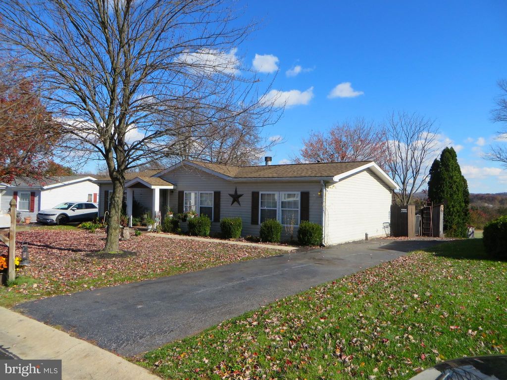 Photo of 12 Ray Drive, Denver, PA 17517 (MLS # PALA2043468)